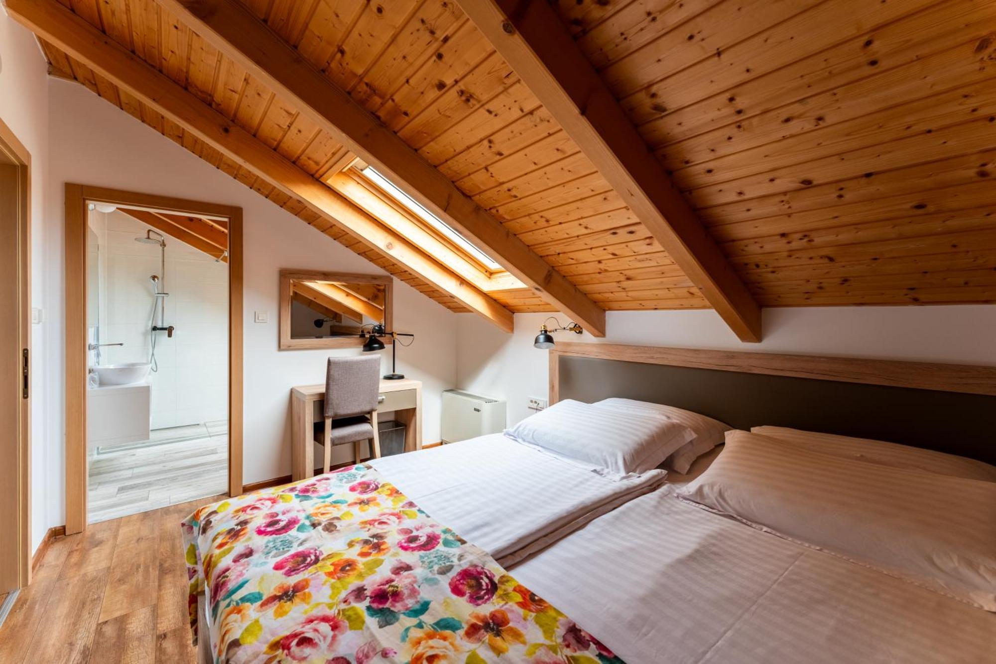 Bed&Breakfast Vinarija Coner Bjelovar Bagian luar foto