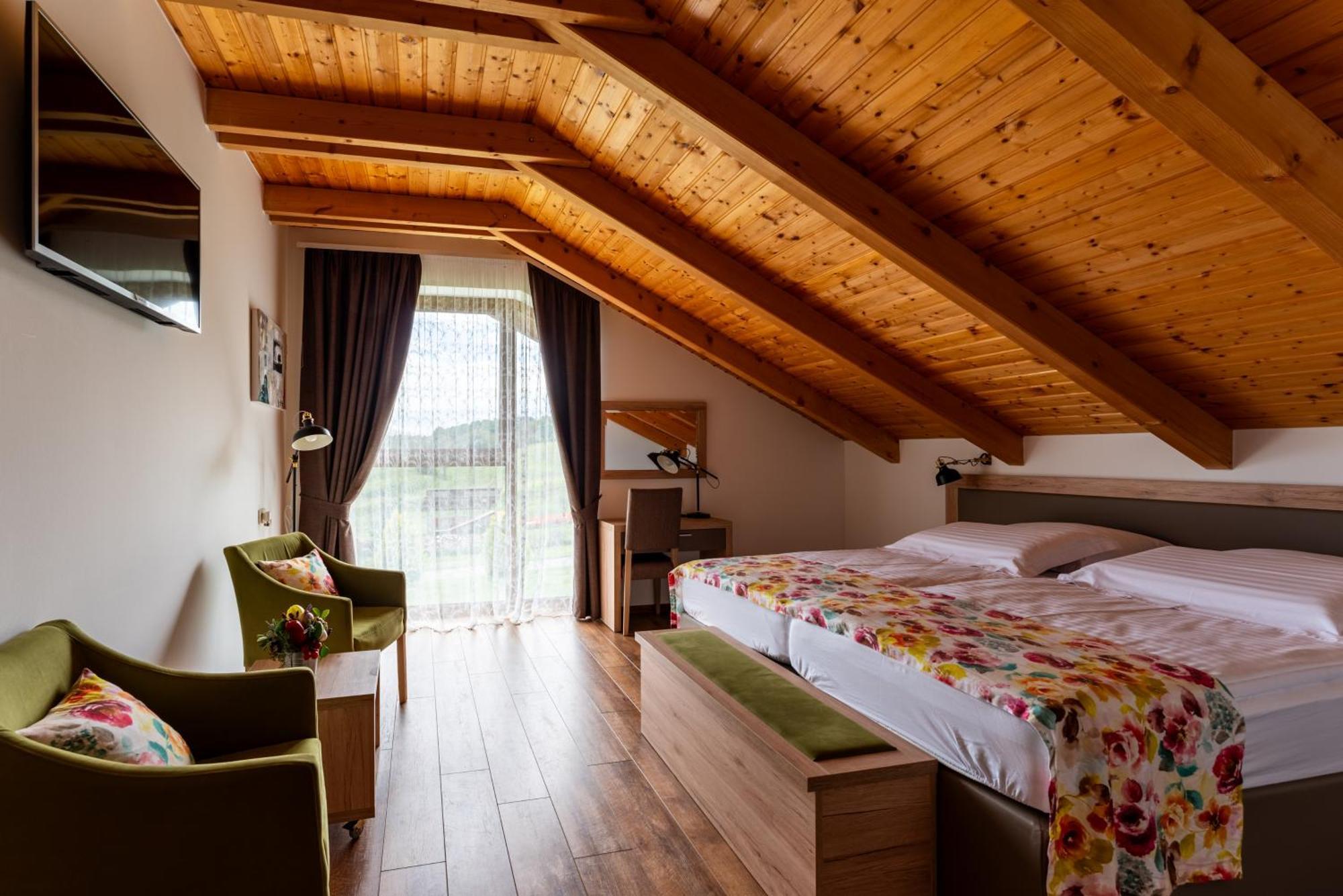 Bed&Breakfast Vinarija Coner Bjelovar Bagian luar foto