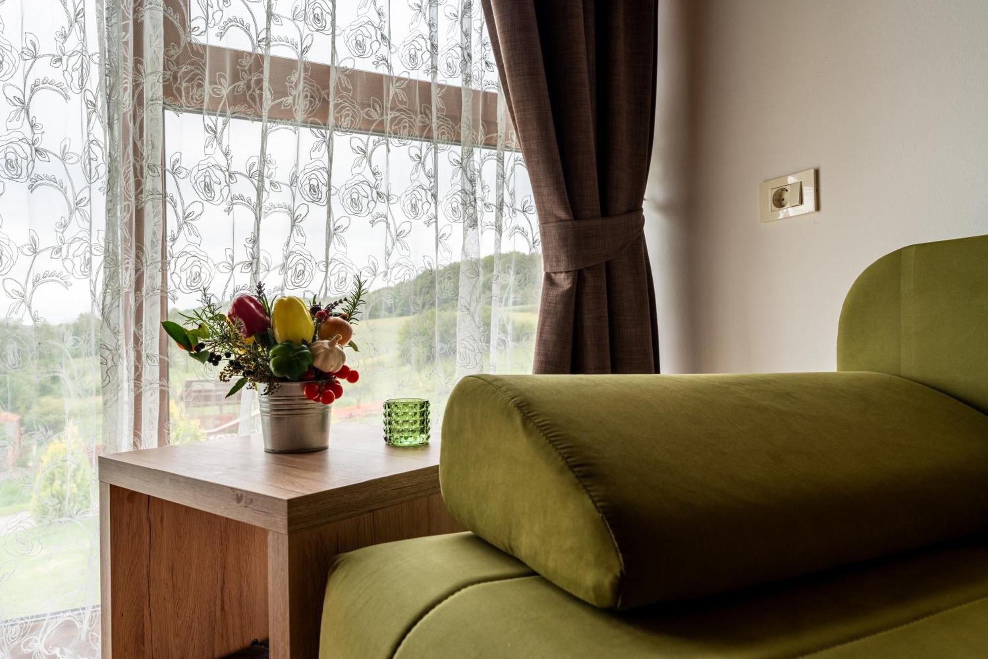 Bed&Breakfast Vinarija Coner Bjelovar Bagian luar foto